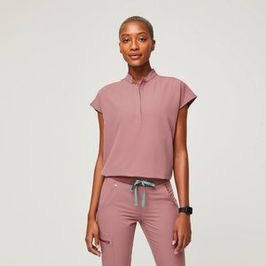 *NEW* Mineral Mauve Figs scrub top .